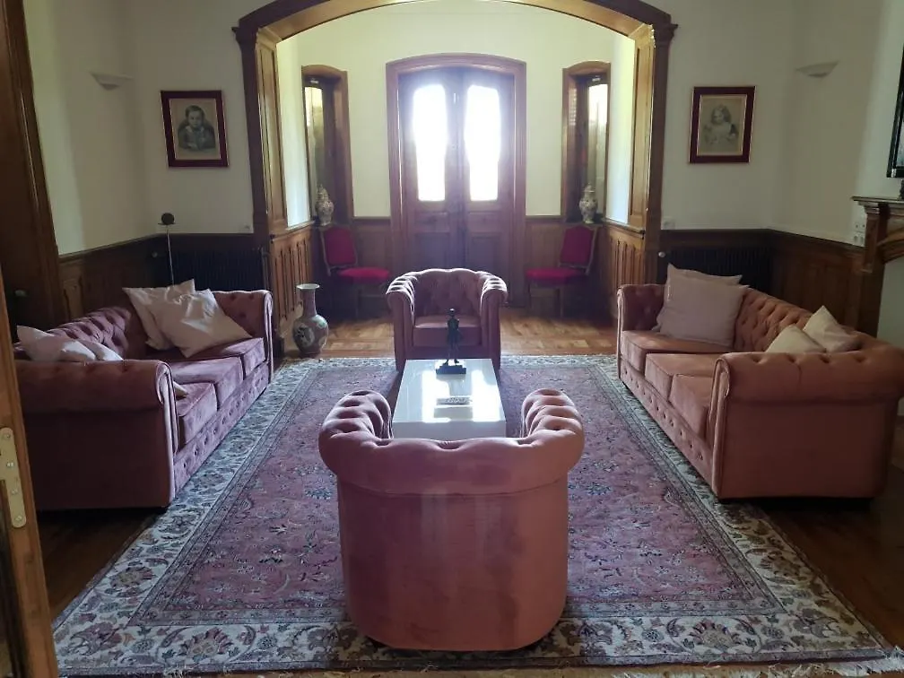 Manoir D Avray Beaujolais Bed & Breakfast Saint-Just-d'Avray