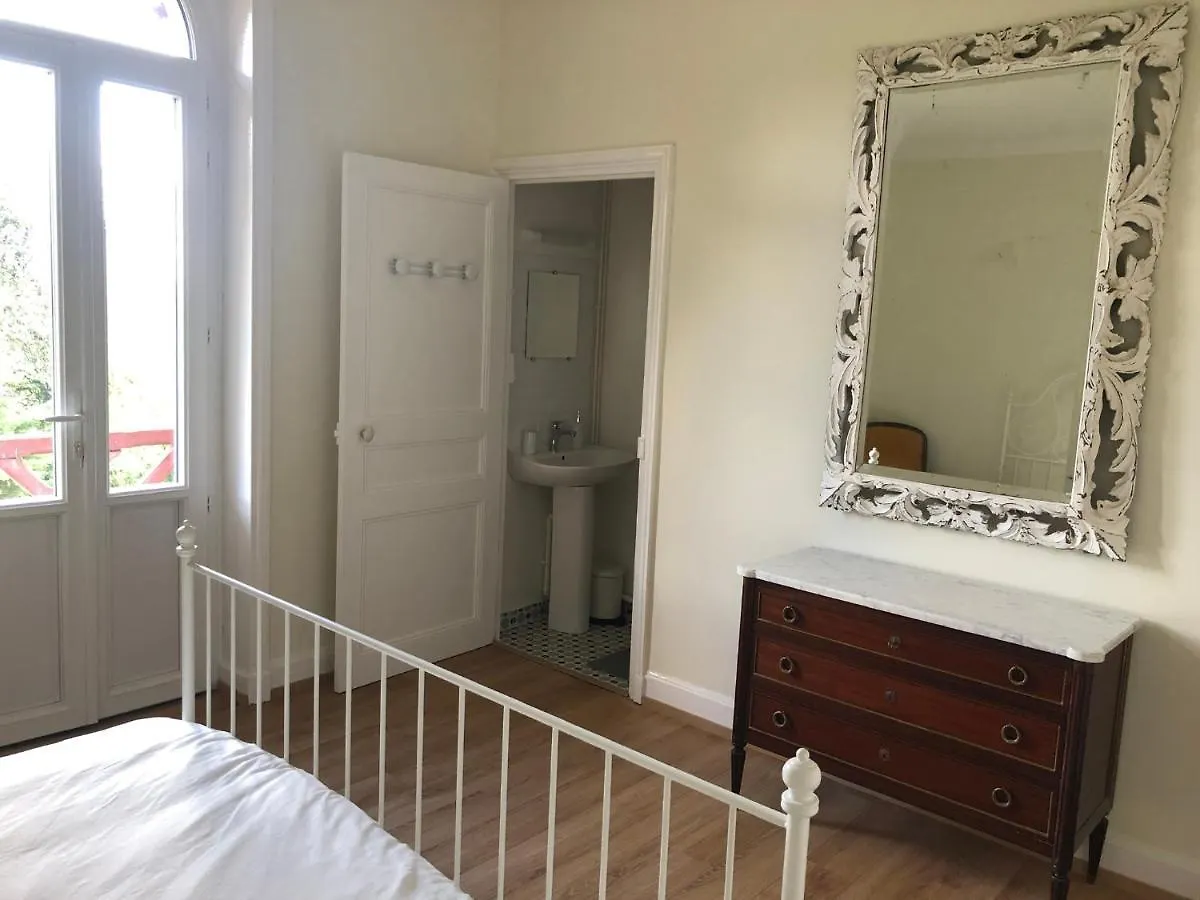 Manoir D Avray Beaujolais Bed & Breakfast Saint-Just-d'Avray 0*,  France
